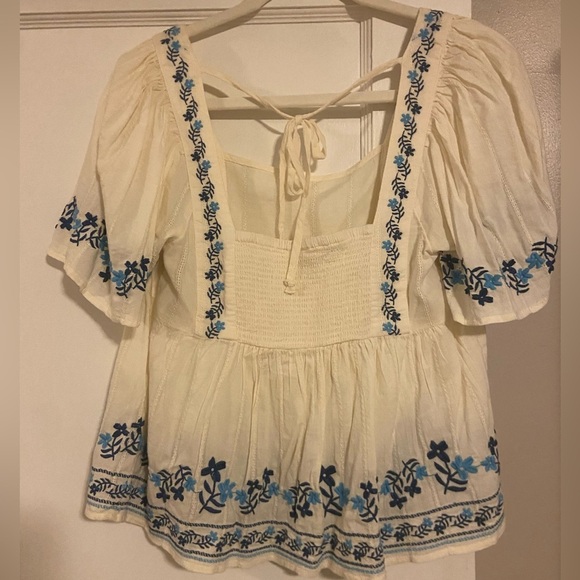 Mamma Mia Summer Blouse Old Navy Square Neck Floral Embroidery Blouse Open Back - Picture 5 of 6